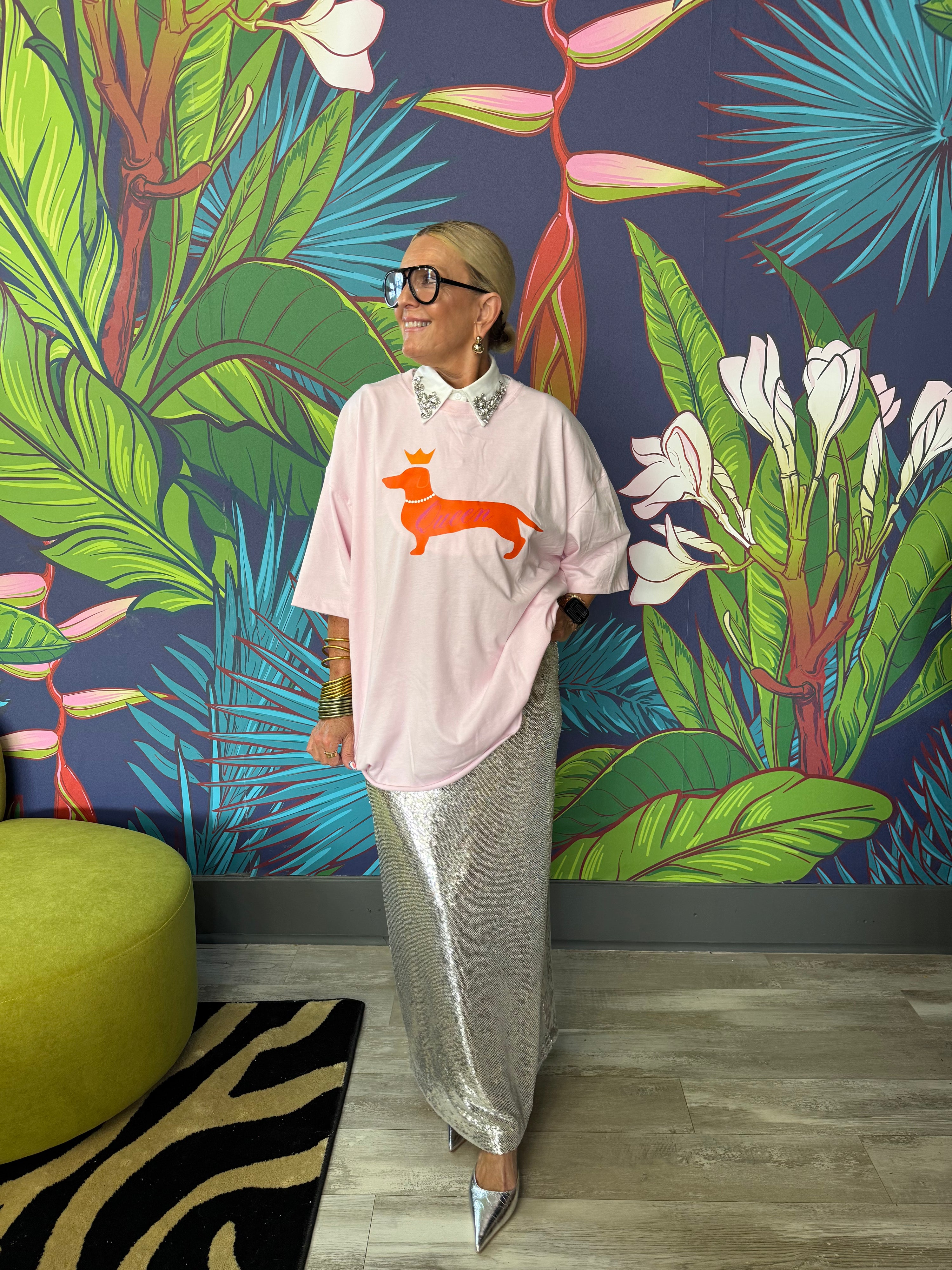 Queenie Weenie Graphic Tee